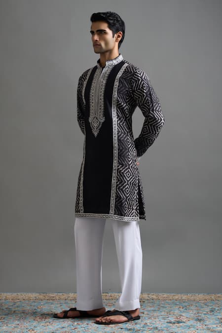 Gargee Designers_Black Chanderi Silk Embroidery Veer Kurta Set _Online_at_Aza_Fashions