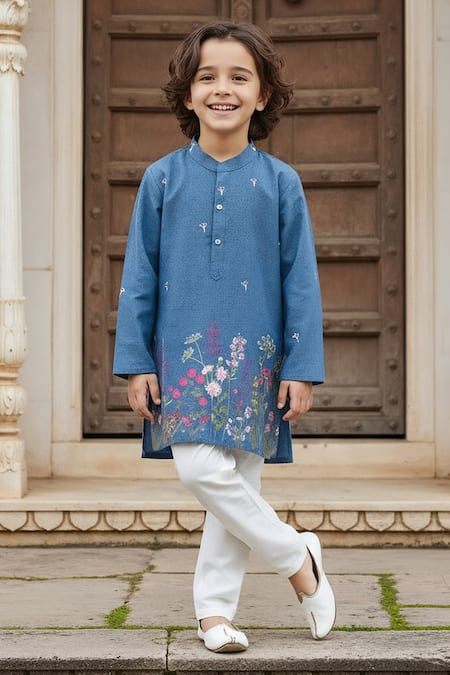 Fayon Kids Blue Embroidered Kurta With Pant