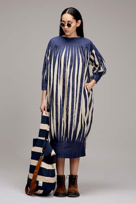 MATI_1 Striped Pleated Midi Dress 