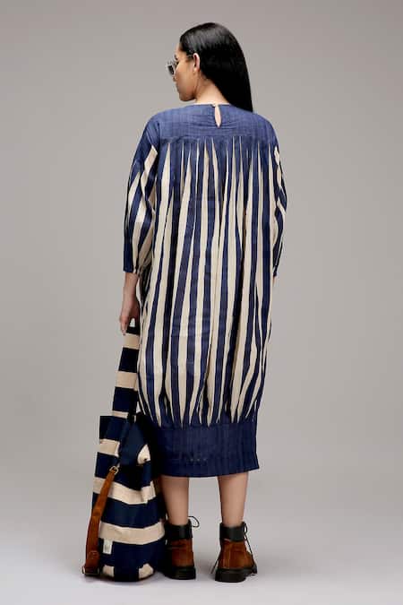 MATI_1 Striped Pleated Midi Dress 