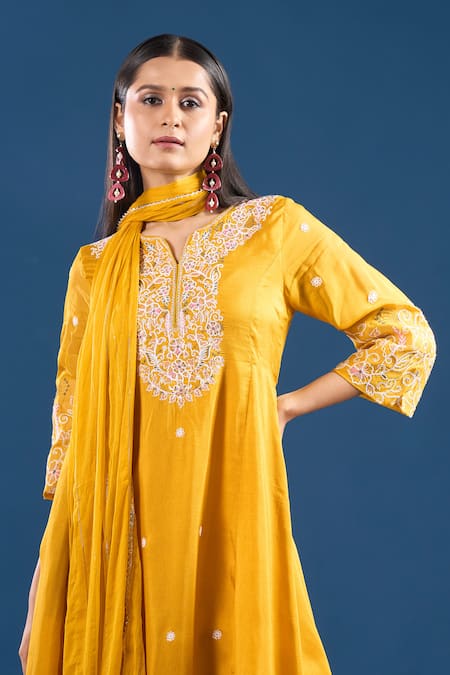 Samyukta Singhania Mustard Silk, Shantoon, Chiffon Embroidery, Sequins Sweetheart Neck Anarkali Set Online at Aza Fashions Samyukta Singhania_Mustard Silk, Shantoon, Chiffon Embroidery, Sequins Sweetheart Neck Anarkali Set _Online_at_Aza_Fashions