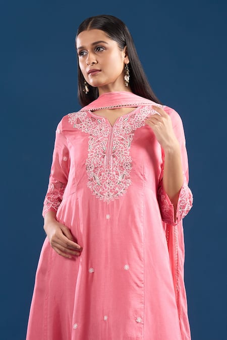 Samyukta Singhania Pink Silk, Shantoon, Chiffon Embroidery, Sequins, Metallic Thread, Anarkali Set Online at Aza Fashions Samyukta Singhania_Pink Silk, Shantoon, Chiffon Embroidery, Sequins, Metallic Thread, Anarkali Set _Online_at_Aza_Fashions