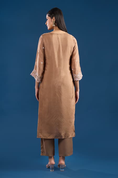 Samyukta Singhania Thread & Sequin Embroidered Kurta Set