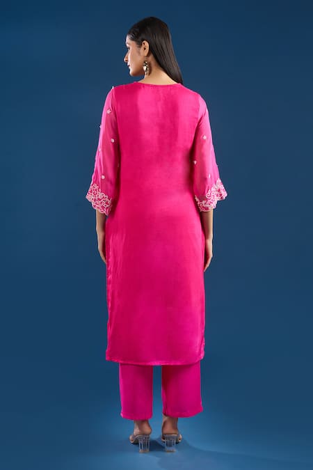 Samyukta Singhania Thread Embroidered Kurta Set
