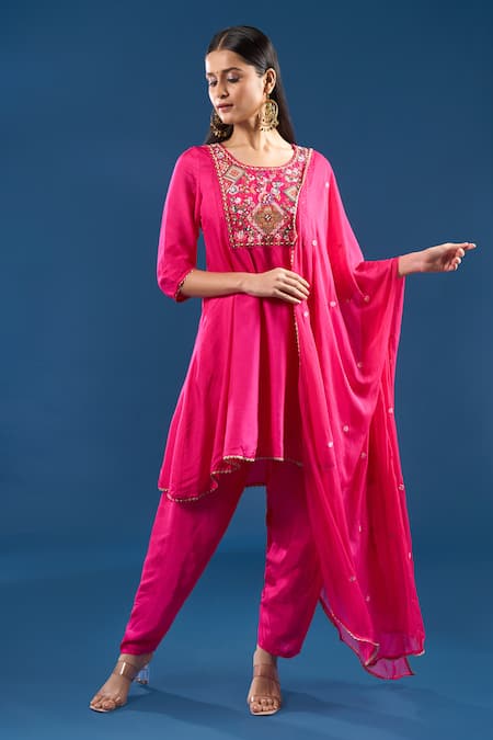 Shop Samyukta Singhania Fuchsia Silk, Shantoon, Chiffon Embroidery, Beads, Lace Thread Anarkali Set Online at Aza Fashions Shop_Samyukta Singhania_Fuchsia Silk, Shantoon, Chiffon Embroidery, Beads, Lace Thread Anarkali Set _Online_at_Aza_Fashions