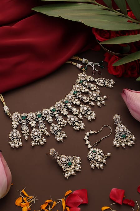 Swabhimann_Green Pearls, Gemstones, Floral Motif Necklace Set _Online_at_Aza_Fashions