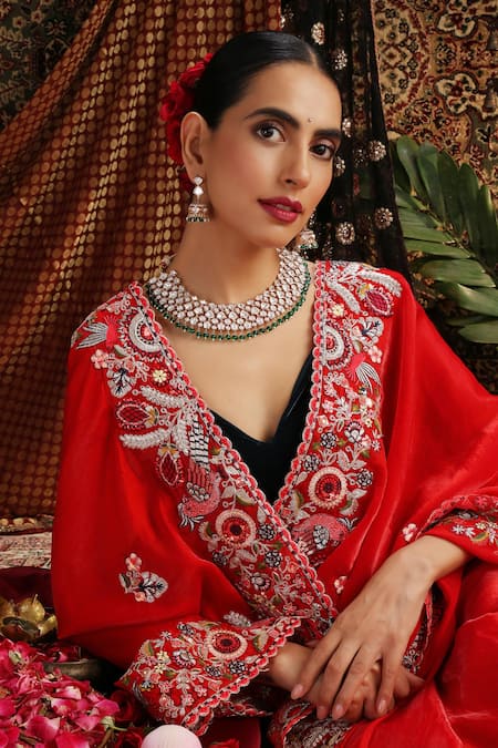 Swabhimann_Gold Plated Pearls, Beads, Faux Diamonds Kundan And Emerald Beaded Necklace Set _Online_at_Aza_Fashions