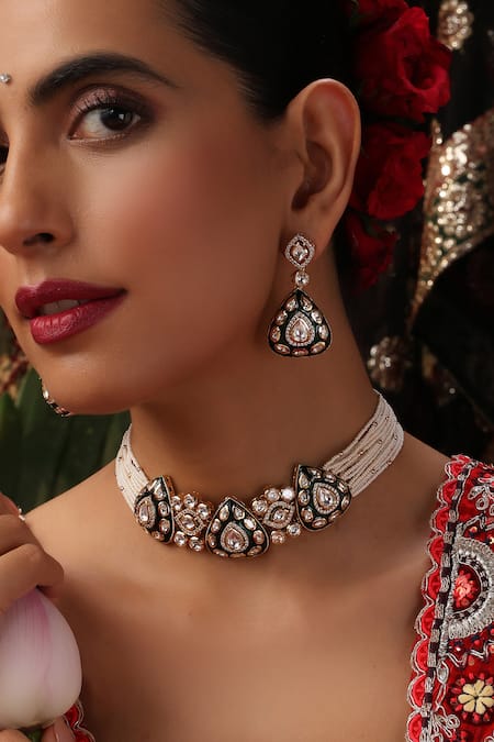 Buy_Swabhimann_White Stones, Faux Diamonds Kundan And Pearl Embellished Choker Set _Online_at_Aza_Fashions
