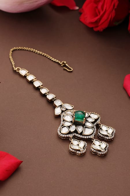 Swabhimann_Green Kundan And Gemstone Embellished Maangtikka _Online_at_Aza_Fashions