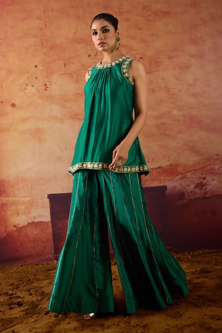 Vinita Bhansali Green Silk Embroidery, Zari Round Neck Pankhuri Kurta And Palazzo Set 