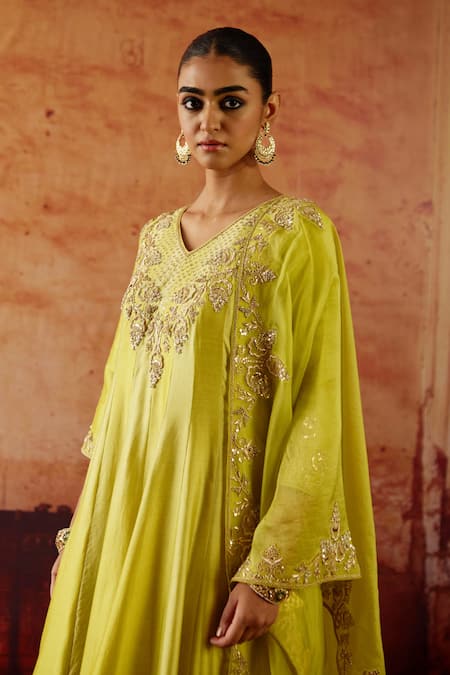 Shop Vinita Bhansali Green , Organza Embroidery, Sequins V-neck Shehnaaz Anarkali Set Online at Aza Fashions Shop_Vinita Bhansali_Green , Organza Embroidery, Sequins V-neck Shehnaaz Anarkali Set _Online_at_Aza_Fashions
