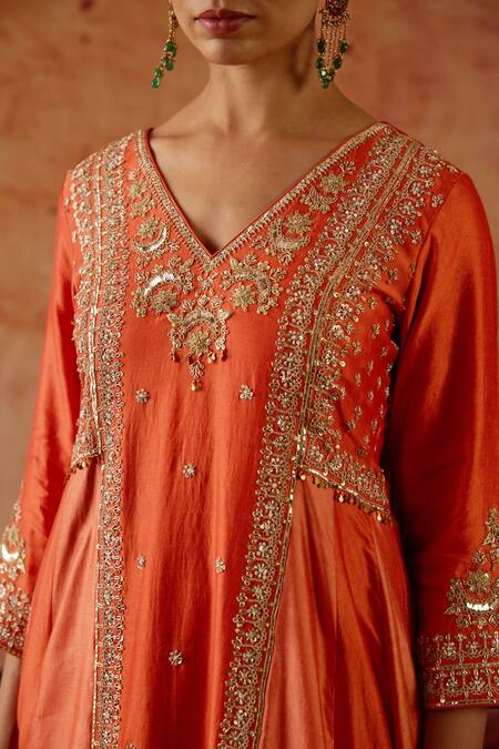 Buy Vinita Bhansali Orange , Organza Embroidery, Sequins, Zari V-neck Rasika Anarkali Set Online at Aza Fashions Buy_Vinita Bhansali_Orange , Organza Embroidery, Sequins, Zari V-neck Rasika Anarkali Set _Online_at_Aza_Fashions