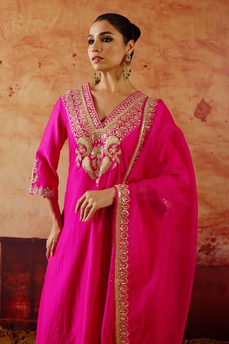 Buy Vinita Bhansali Pink , Organza Embroidery, Sequins, Mirrors, Zari, Raagini Kurta Set Online at Aza Fashions Buy_Vinita Bhansali_Pink , Organza Embroidery, Sequins, Mirrors, Zari, Raagini Kurta Set _Online_at_Aza_Fashions