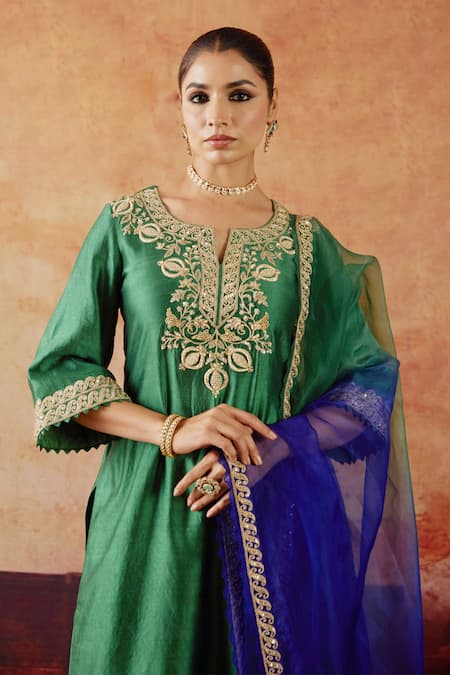 Vinita Bhansali Green , Organza Embroidery, Sequins, Gota Patti Pankhuri Kurta Set Online at Aza Fashions Vinita Bhansali_Green , Organza Embroidery, Sequins, Gota Patti Pankhuri Kurta Set _Online_at_Aza_Fashions