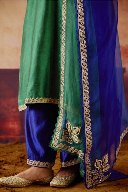 Vinita Bhansali Green , Organza Embroidery, Sequins, Gota Patti Pankhuri Kurta Set at Aza Fashions Vinita Bhansali_Green , Organza Embroidery, Sequins, Gota Patti Pankhuri Kurta Set _at_Aza_Fashions