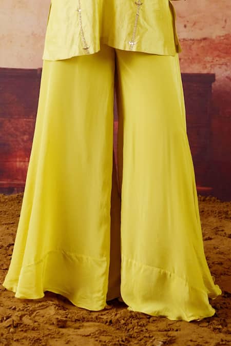 Vinita Bhansali Green Silk, Crepe Embroidery, Sequins Plunge Neck, Arisa Kurta Gharara Set Online at Aza Fashions Vinita Bhansali_Green Silk, Crepe Embroidery, Sequins Plunge Neck, Arisa Kurta Gharara Set _Online_at_Aza_Fashions