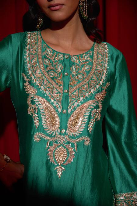 Buy Vinita Bhansali Green , Organza Embroidery, Sequins, Pearls, Metallic Hiral Kurta Set Online at Aza Fashions Buy_Vinita Bhansali_Green , Organza Embroidery, Sequins, Pearls, Metallic Hiral Kurta Set _Online_at_Aza_Fashions