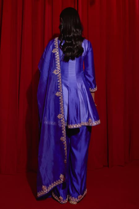 Shop Vinita Bhansali Purple , Organza Embroidery, Sequins, Gota Patti, Aavya Anarkali Set at Aza Fashions Shop_Vinita Bhansali_Purple , Organza Embroidery, Sequins, Gota Patti, Aavya Anarkali Set _at_Aza_Fashions