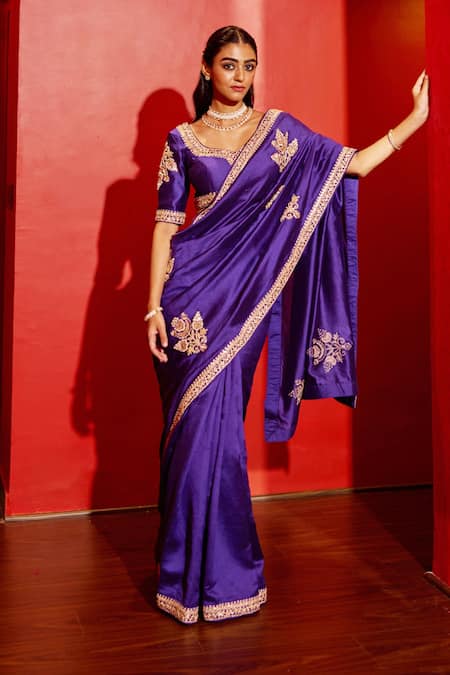 Vinita Bhansali Purple Silk Embroidery, Metallic Thread, Zari Leaf Anusha Saree With Blouse Online at Aza Fashions Vinita Bhansali_Purple Silk Embroidery, Metallic Thread, Zari Leaf Anusha Saree With Blouse _Online_at_Aza_Fashions