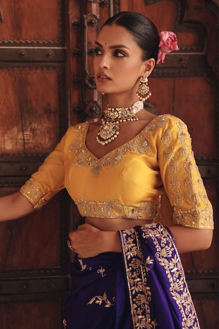 Vinita Bhansali Mustard Silk Embroidery, Metallic Thread, Zari Parinaaz Hand Saree With Blouse Online at Aza Fashions Vinita Bhansali_Mustard Silk Embroidery, Metallic Thread, Zari Parinaaz Hand Saree With Blouse _Online_at_Aza_Fashions