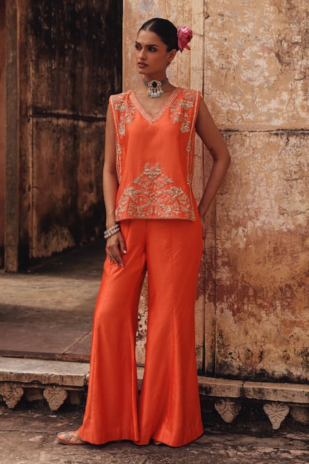 Vinita Bhansali Saanjh Embroidered Short Tunic With Pant 