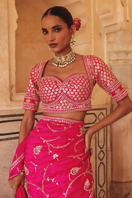 Shop Vinita Bhansali Pink Silk Embroidery, Sequins, Zari Sweetheart Neck Falguni Saree With Blouse Online at Aza Fashions Shop_Vinita Bhansali_Pink Silk Embroidery, Sequins, Zari Sweetheart Neck Falguni Saree With Blouse _Online_at_Aza_Fashions