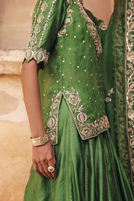 Vinita Bhansali Green Organza, Embroidery, Sequins, Zari Hiral Hand Kurta Lehenga Set Online at Aza Fashions Vinita Bhansali_Green Organza, Embroidery, Sequins, Zari Hiral Hand Kurta Lehenga Set _Online_at_Aza_Fashions