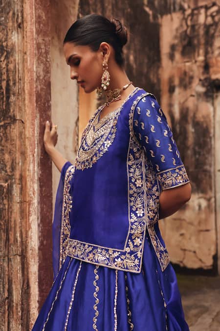 Buy Vinita Bhansali Blue , Organza Embroidery, Zari, Metallic Aavya Kurta Lehenga Set Online at Aza Fashions Buy_Vinita Bhansali_Blue , Organza Embroidery, Zari, Metallic Aavya Kurta Lehenga Set _Online_at_Aza_Fashions