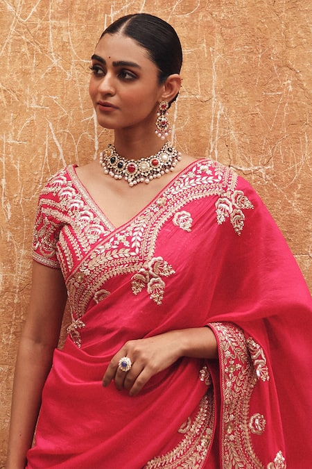 Vinita Bhansali Red Silk Embroidery, Zari V-neck Reet Pure Hand Saree With Blouse Online at Aza Fashions Vinita Bhansali_Red Silk Embroidery, Zari V-neck Reet Pure Hand Saree With Blouse _Online_at_Aza_Fashions