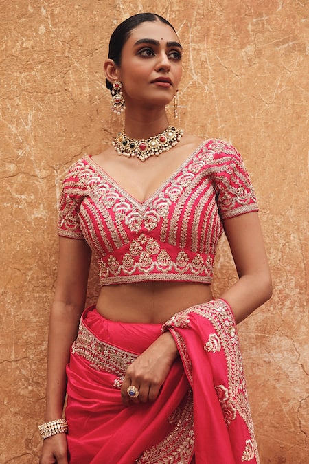 Buy Vinita Bhansali Red Silk Embroidery, Zari V-neck Reet Pure Hand Saree With Blouse Online at Aza Fashions Buy_Vinita Bhansali_Red Silk Embroidery, Zari V-neck Reet Pure Hand Saree With Blouse _Online_at_Aza_Fashions
