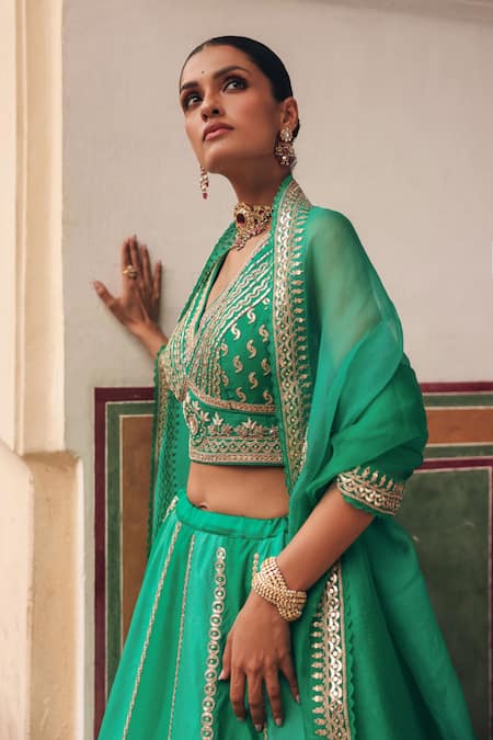 Buy Vinita Bhansali Emerald Green , Organza Sequins, Zari, Hiral Hand Lehenga Set Online at Aza Fashions Buy_Vinita Bhansali_Emerald Green , Organza Sequins, Zari, Hiral Hand Lehenga Set _Online_at_Aza_Fashions