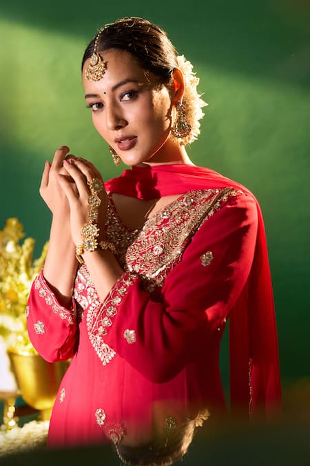 Shop Samyukta Singhania Red Georgette Embroidery, Zari V-neck Anarkali Set Online at Aza Fashions Shop_Samyukta Singhania_Red Georgette Embroidery, Zari V-neck Anarkali Set _Online_at_Aza_Fashions