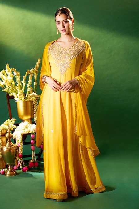 Buy Samyukta Singhania Yellow Georgette Embroidery, Sequins, Stones V-neck Embellished Anarkali Set Online at Aza Fashions Buy_Samyukta Singhania_Yellow Georgette Embroidery, Sequins, Stones V-neck Embellished Anarkali Set _Online_at_Aza_Fashions