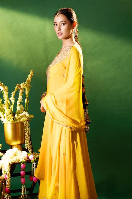 Buy Samyukta Singhania Yellow Georgette Embroidery, Sequins, Stones V-neck Embellished Anarkali Set Buy_Samyukta Singhania_Yellow Georgette Embroidery, Sequins, Stones V-neck Embellished Anarkali Set