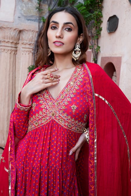Nazar By Indu Red Cotton Embroidery, Zari, Gota Patti V-neck Anarkali And Dupatta Set Online at Aza Fashions Nazar By Indu_Red Cotton Embroidery, Zari, Gota Patti V-neck Anarkali And Dupatta Set _Online_at_Aza_Fashions