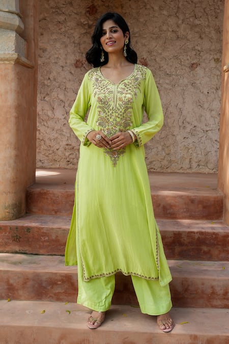 Shop Nazar By Indu Lime Cotton Embroidery, Sequins, Zari V-neck Thread And Kurta Set Online at Aza Fashions Shop_Nazar By Indu_Lime Cotton Embroidery, Sequins, Zari V-neck Thread And Kurta Set _Online_at_Aza_Fashions