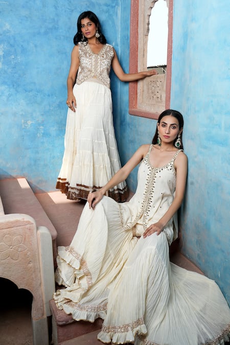 Shop Nazar By Indu Ivory Cotton Embroidery, Metallic Thread V-neck Pita And Zari Jacket Lehenga Set Online at Aza Fashions Shop_Nazar By Indu_Ivory Cotton Embroidery, Metallic Thread V-neck Pita And Zari Jacket Lehenga Set _Online_at_Aza_Fashions