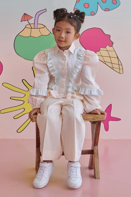 Buy_Littleens_Peach Vegan Silk Ruffles Stella Peek A Boo Shirt And Pant Set 