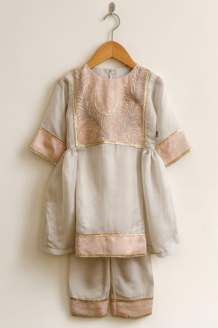 MI Dulce AN'YA Silver Tissue, Silk Sequins, Zari Constellation Embroidered Kurta Set Online at Aza Fashions MI Dulce AN'YA_Silver Tissue, Silk Sequins, Zari Constellation Embroidered Kurta Set _Online_at_Aza_Fashions