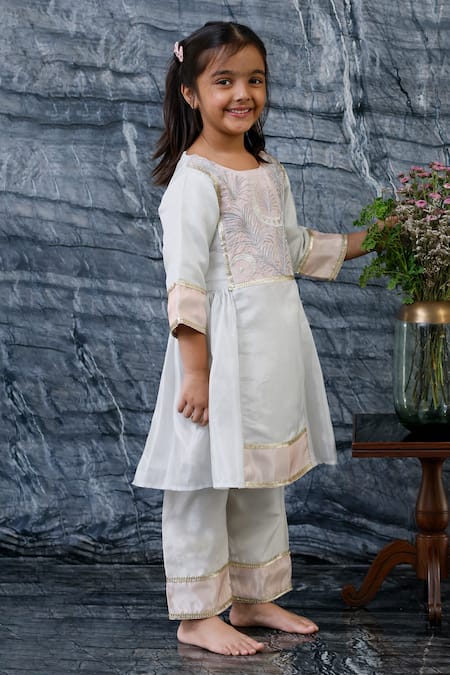 Buy MI Dulce AN'YA Silver Tissue, Silk Sequins, Zari Constellation Embroidered Kurta Set Online at Aza Fashions Buy_MI Dulce AN'YA_Silver Tissue, Silk Sequins, Zari Constellation Embroidered Kurta Set _Online_at_Aza_Fashions