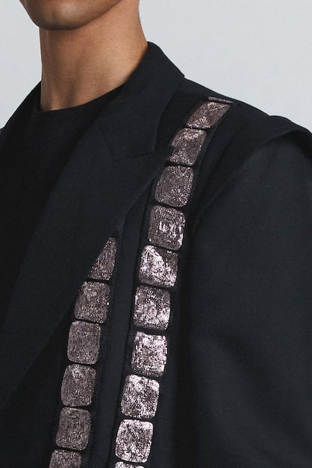 Buy_Line Out Line_Black Embroidery Chrome Band Blazer 