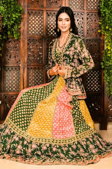 Amaltas Couture_Green Crepe Gota Patti, Beads, Crystals, Mirrors, Work Jacket Lehenga Set _Online_at_Aza_Fashions