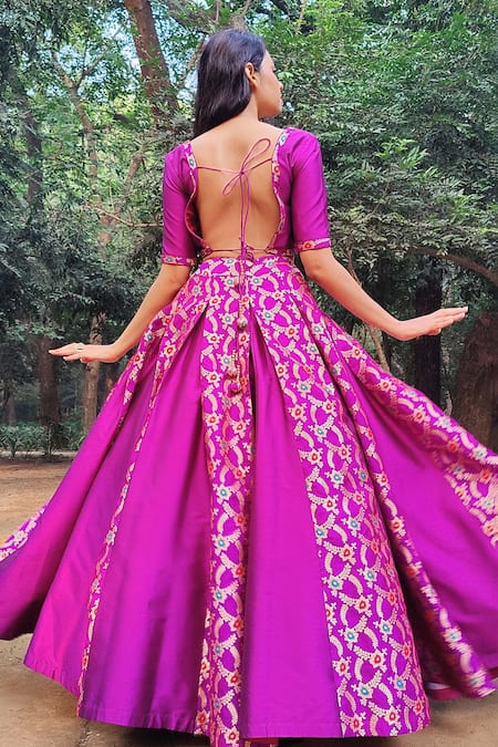 Amaltas Couture Banarasi Embroidered Lehenga Set