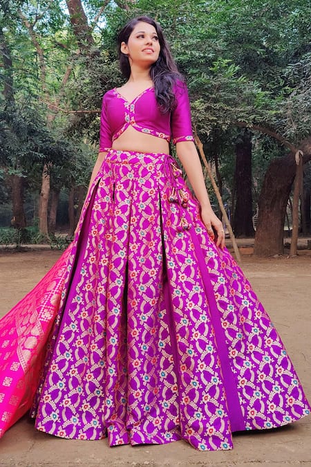 Amaltas Couture Purple Silk, Brocade Embroidery, Zari V-neck Banarasi Lehenga Set 