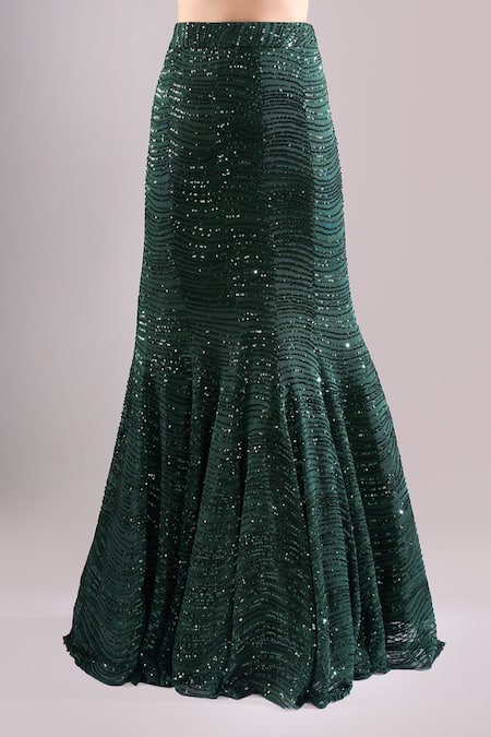 Samyukta Singhania_Emerald Green Net, Lycra Sequins, Embroidery Round Neck Wavy Hand Lehenga Set _Online_at_Aza_Fashions