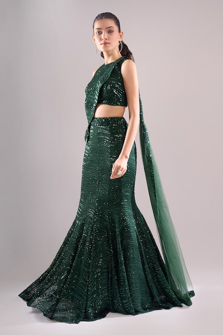 Samyukta Singhania_Emerald Green Net, Lycra Sequins, Embroidery Round Neck Wavy Hand Lehenga Set _at_Aza_Fashions