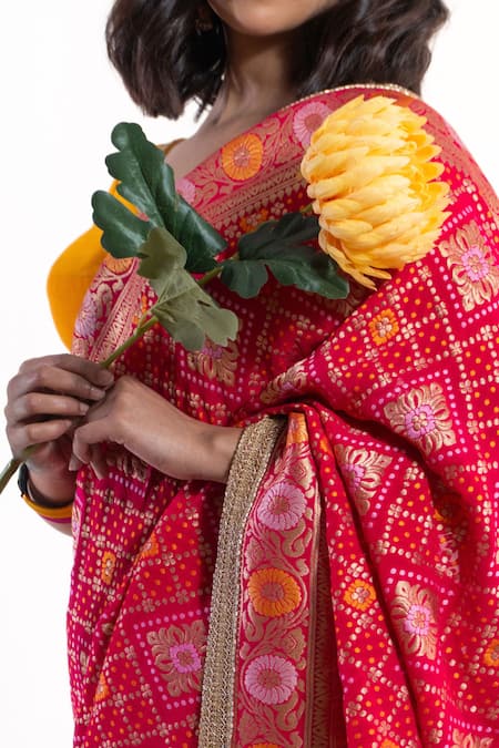 Amaltas Couture_Pink Georgette Gota Patti, Zari, Embroidery V-neck Bandhej Saree With Blouse _at_Aza_Fashions