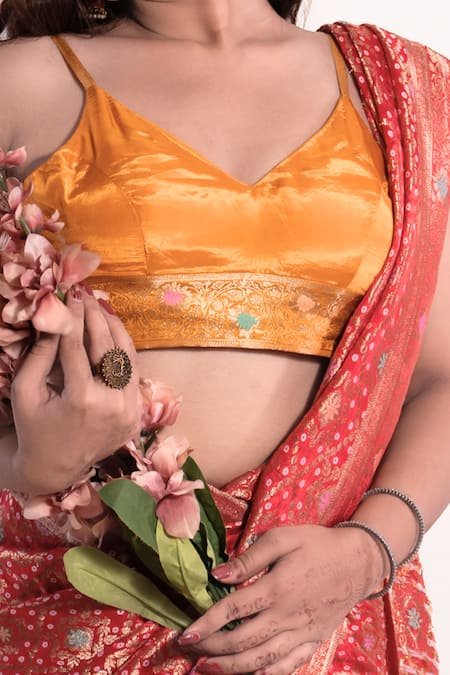 Buy_Amaltas Couture_Coral Silk Zari, Embroidery V-neck Banarasi Bandhej Saree With Blouse _Online_at_Aza_Fashions