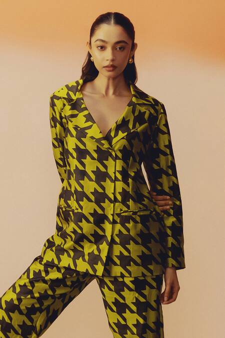 Shop_Kavya Singh Kundu_Green Silk Jacob Houndstooth Blazer And Pant Set _Online_at_Aza_Fashions