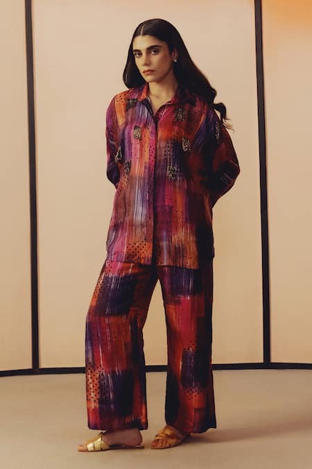 Buy_Kavya Singh Kundu_Purple Silk Embroidery Collared, V-neck Sam Block Print Shirt And Pant Set _Online_at_Aza_Fashions